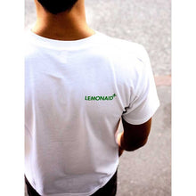 Lade das Bild in den Galerie-Viewer, Bio T-Shirt Unisex GOTS - Fair produziert - Lemonaid Merchandise - Unisex T-Shirt "Trinken hilft" weiß - 4