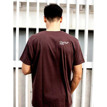 Lade das Bild in den Galerie-Viewer, Bio T-Shirt Unisex GOTS - Fair produziert - ChariTea Merchandise - Unisex T-Shirt "Cheers, Mate" braun - 3