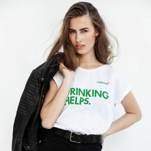 Lade das Bild in den Galerie-Viewer, Bio T-Shirt Damen GOTS - Fair produziert - ChariTea Merchandise - Damen T-Shirt "Drinking Helps" - 3