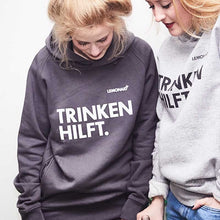 Lade das Bild in den Galerie-Viewer, Bio Hoodie Unisex GOTS - Fair produziert - Lemonaid Merchandise - Unisex Hoodie "Trinken hilft" anthrazit - 4