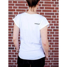 Lade das Bild in den Galerie-Viewer, Bio T-Shirt Damen GOTS - Fair produziert - ChariTea Merchandise - Damen T-Shirt weiß &quot;Kreislauf&quot; - 2
