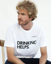 Lade das Bild in den Galerie-Viewer, Bio T-Shirt Unisex GOTS - Fair produziert - Lemonaid Merchandise - Unisex T-Shirt &quot;Drinking Helps&quot; weiß - 2

